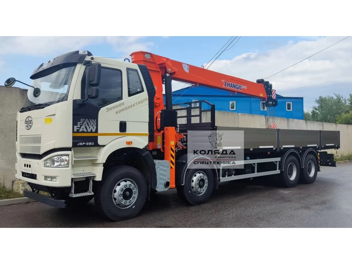 Бортовой автомобиль FAW 3310 с КМУ HANGIL 1235 – мощная и надежная комбинация для решения сложных задач! 