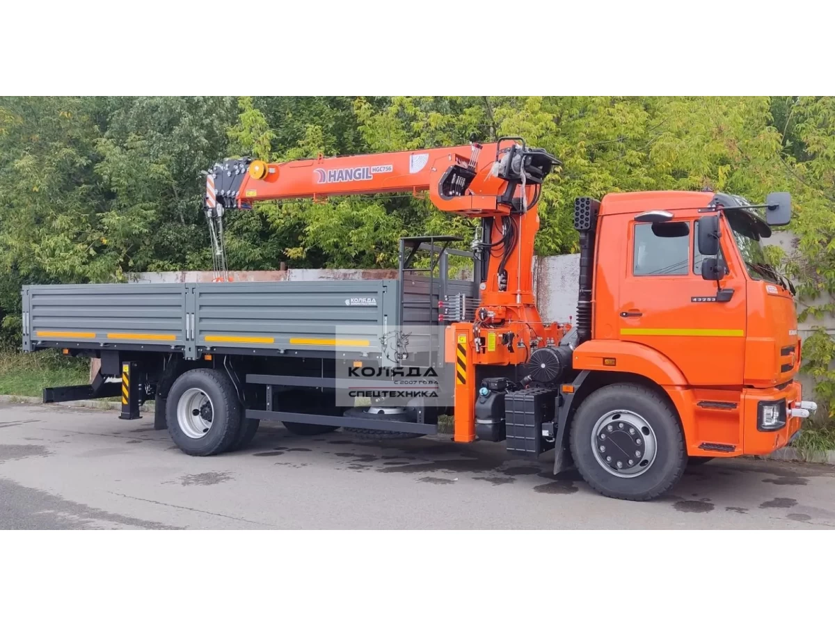 Двухосный бортовой КамАЗ 43253 с корейским КМУ HANGIL 756 (7.5 тонн)
