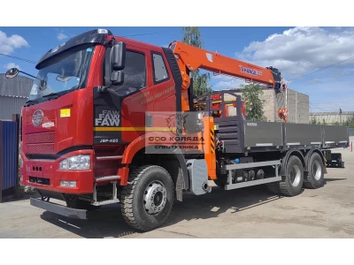 Бортовой автомобиль FAW 3250 с КМУ HANGIL 986 с пультом ДУ и корзиной для подъема людей на высоту