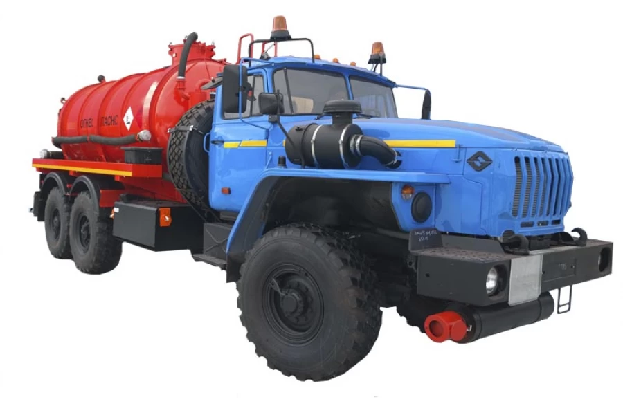 Автоцистерна вакуумная АКН-12 на базе УРАЛ-5557